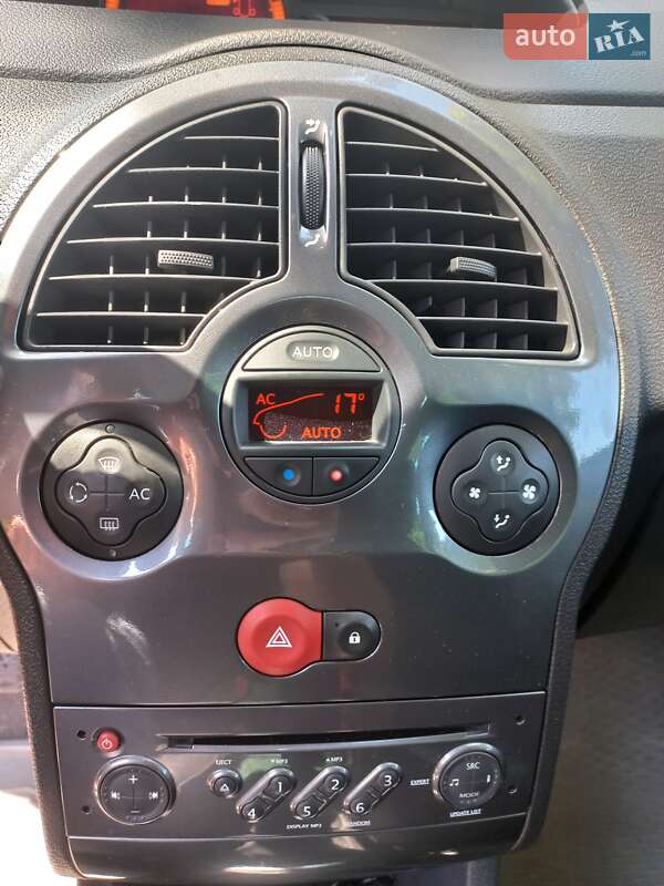 Хэтчбек Renault Modus 2010 в Львове