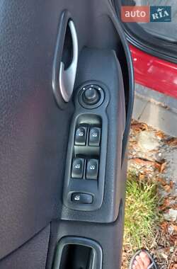 Хэтчбек Renault Modus 2010 в 