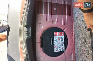 Хэтчбек Renault Modus 2010 в 