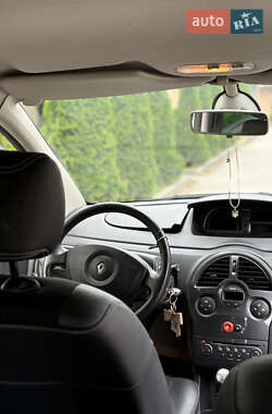 Хэтчбек Renault Modus 2007 в 