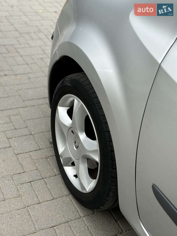 Хэтчбек Renault Modus 2007 в Солотвине