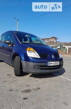 Хэтчбек Renault Modus 2004 в Ромнах