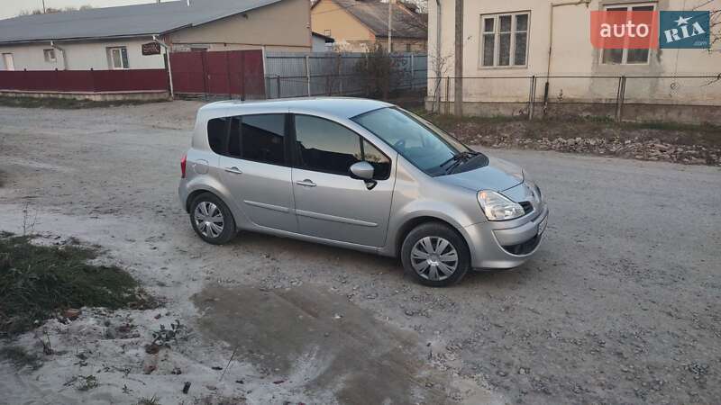 Хэтчбек Renault Modus 2010 в Бережанах