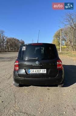 Хэтчбек Renault Modus 2007 в 