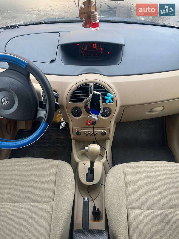Хэтчбек Renault Modus 2005 в Львове
