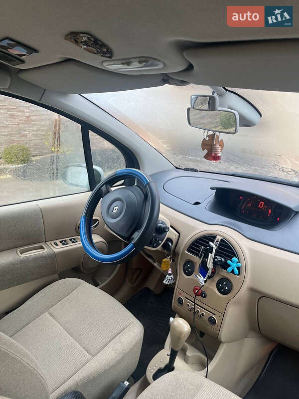Хэтчбек Renault Modus 2005 в Львове