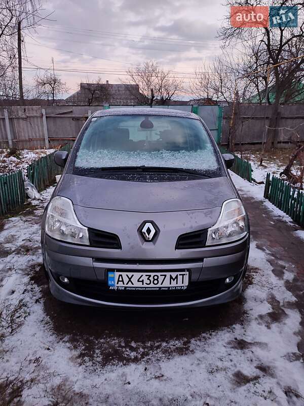 Хэтчбек Renault Modus 2009 в Краснокутске