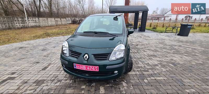 Хетчбек Renault Modus 2006 в Кореці