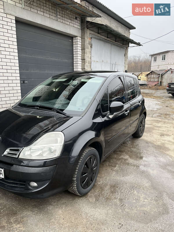 Хэтчбек Renault Modus 2011 в Киеве