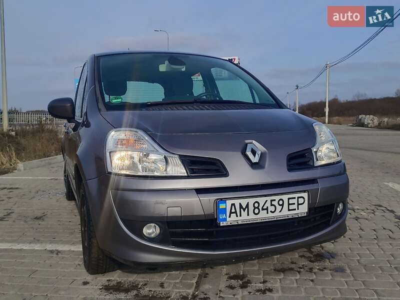 Хэтчбек Renault Modus 2009 в 