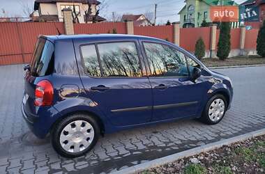 Хэтчбек Renault Modus 2009 в 