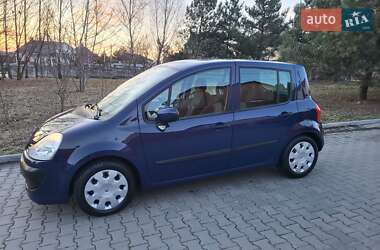 Хэтчбек Renault Modus 2009 в 