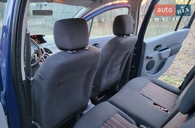 Хэтчбек Renault Modus 2009 в 