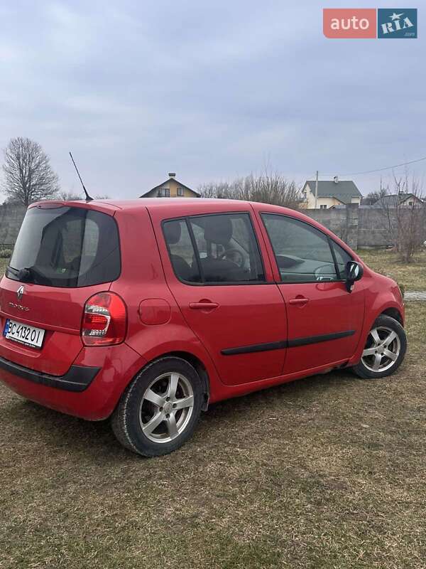 Хэтчбек Renault Modus 2010 в Львове