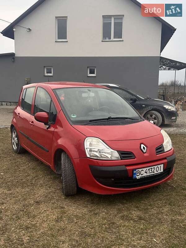 Хэтчбек Renault Modus 2010 в Львове