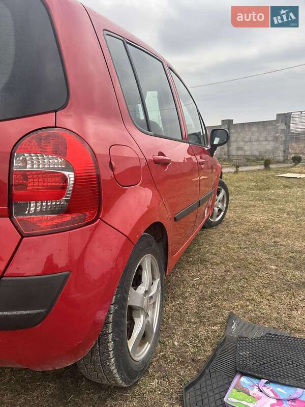 Хэтчбек Renault Modus 2010 в Львове
