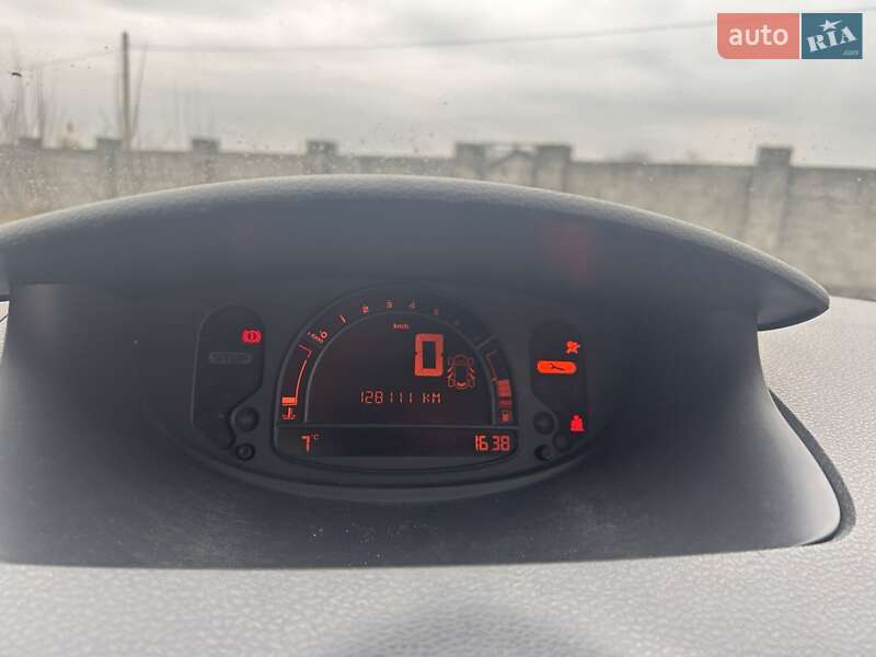 Хэтчбек Renault Modus 2010 в Львове
