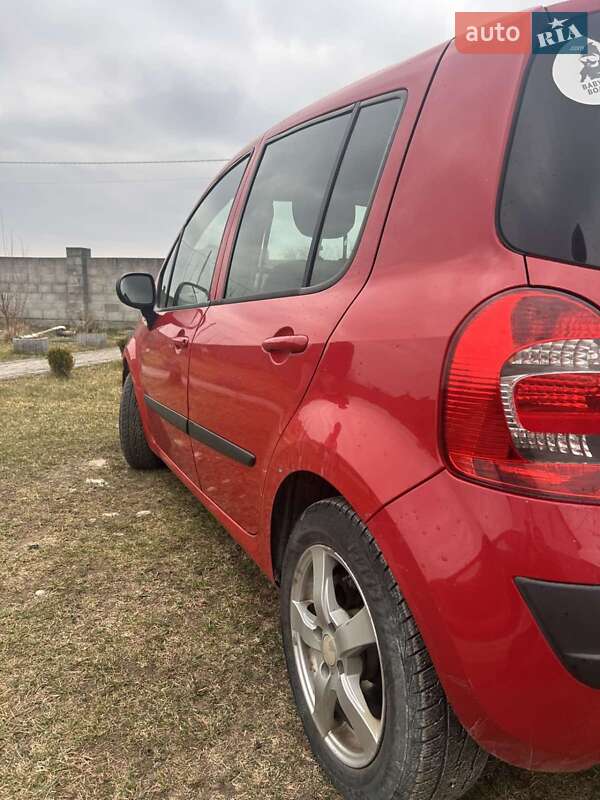 Хэтчбек Renault Modus 2010 в Львове