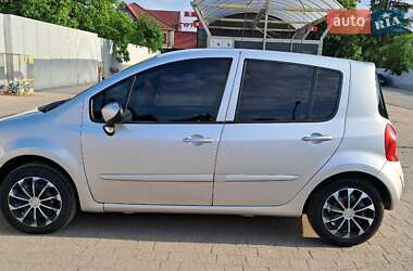Хэтчбек Renault Modus 2011 в 