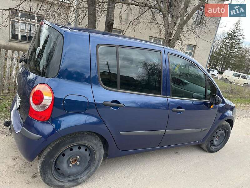 Хэтчбек Renault Modus 2004 в Городковке