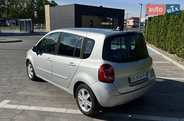 Хетчбек Renault Modus 2009 в 