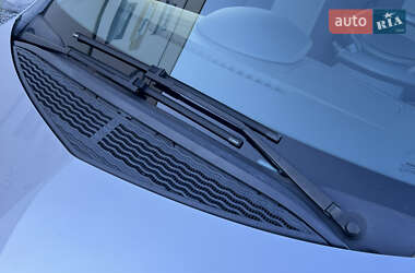 Хетчбек Renault Modus 2009 в 