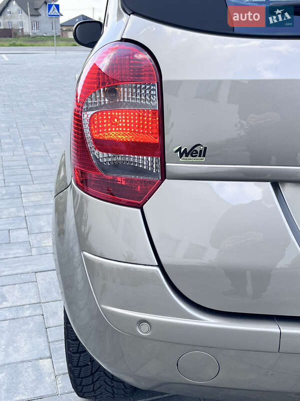Хэтчбек Renault Modus 2008 в Луцке