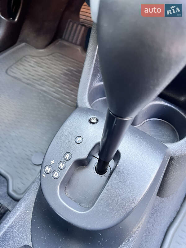 Хэтчбек Renault Modus 2008 в Луцке