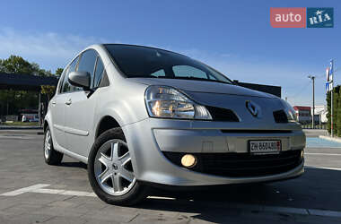 Хэтчбек Renault Modus 2009 в 