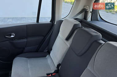 Хэтчбек Renault Modus 2009 в 