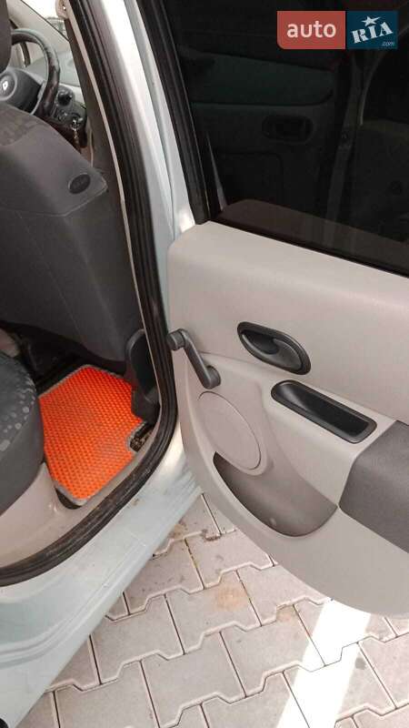 Хэтчбек Renault Modus 2006 в Хмельницком фото 6 Хэтчбек Renault Modus 2006 в Хмельницком