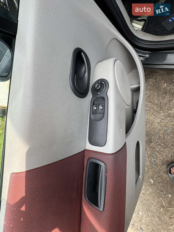 Хетчбек Renault Modus 2005 в Ковелі