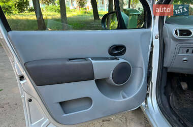 Хетчбек Renault Modus 2009 в 