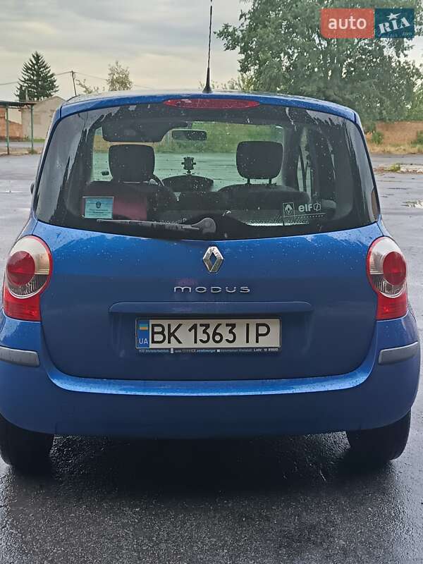 Хетчбек Renault Modus 2006 в Гощі