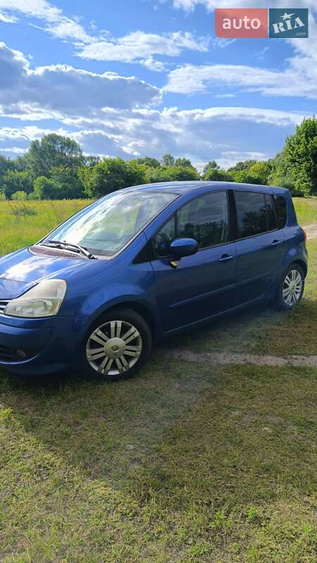 Хэтчбек Renault Modus 2008 в Чернигове