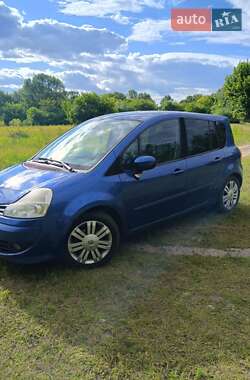 Хэтчбек Renault Modus 2008 в 