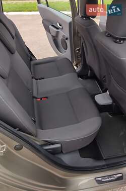 Хэтчбек Renault Modus 2012 в 