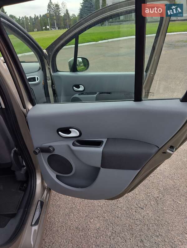 Хэтчбек Renault Modus 2012 в Ровно