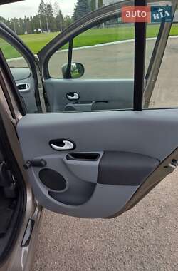Хэтчбек Renault Modus 2012 в 