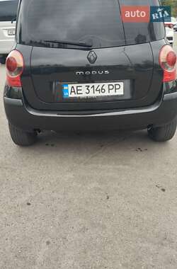 Хэтчбек Renault Modus 2004 в 