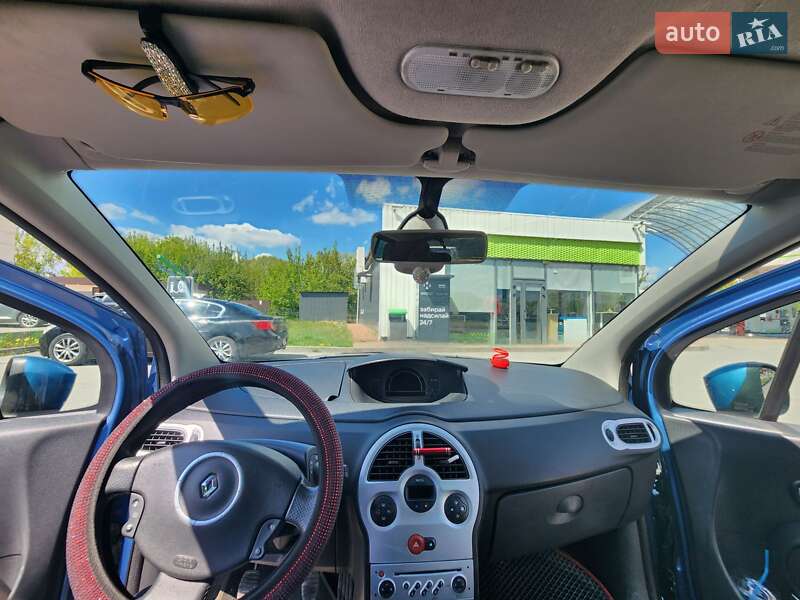 Хэтчбек Renault Modus 2011 в Киеве фото 2 Хэтчбек Renault Modus 2011 в Киеве