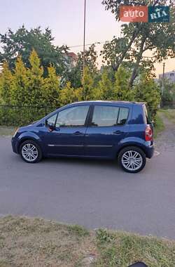 Хэтчбек Renault Modus 2005 в 