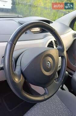 Хэтчбек Renault Modus 2005 в 