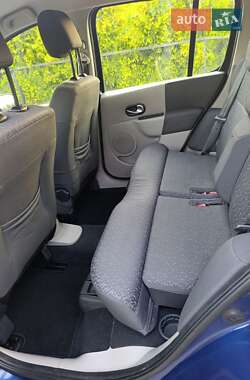 Хэтчбек Renault Modus 2005 в 
