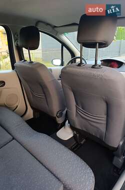 Хэтчбек Renault Modus 2005 в 