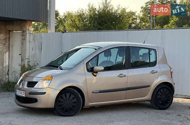 Хэтчбек Renault Modus 2004 в 