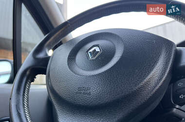 Хэтчбек Renault Modus 2004 в 