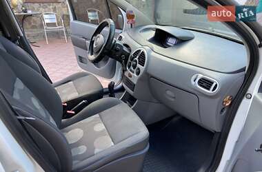 Хэтчбек Renault Modus 2011 в 