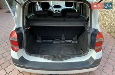 Хэтчбек Renault Modus 2011 в 
