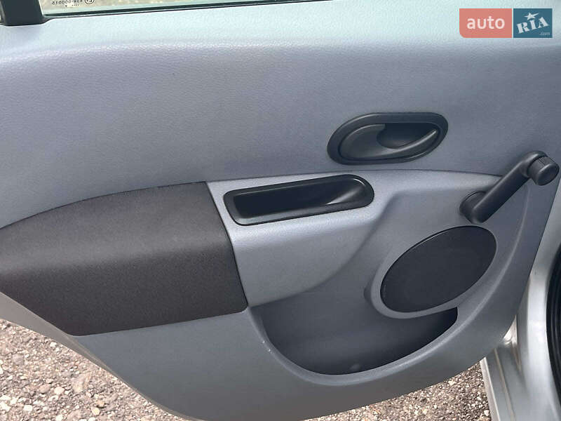 Хэтчбек Renault Modus 2009 в Киеве